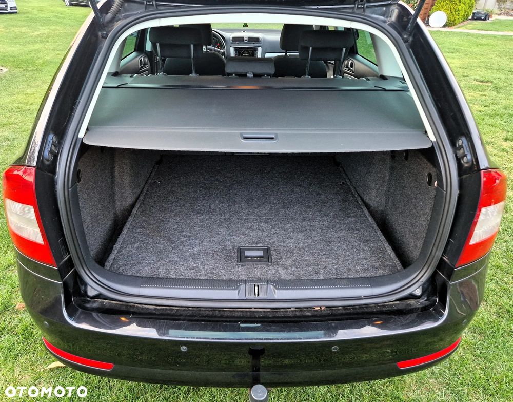 Skoda Octavia 2.0 TDI DPF Elegance DSG - 5