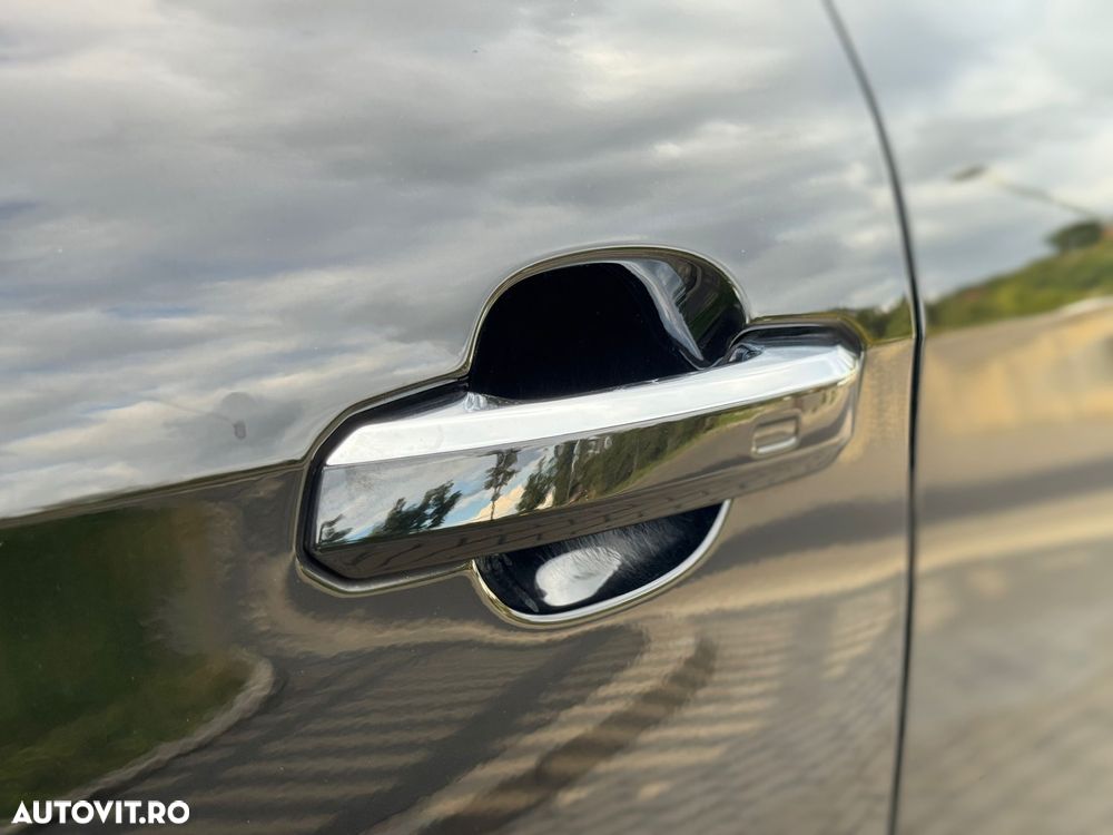 Audi A4 40 TDI S tronic S line - 16