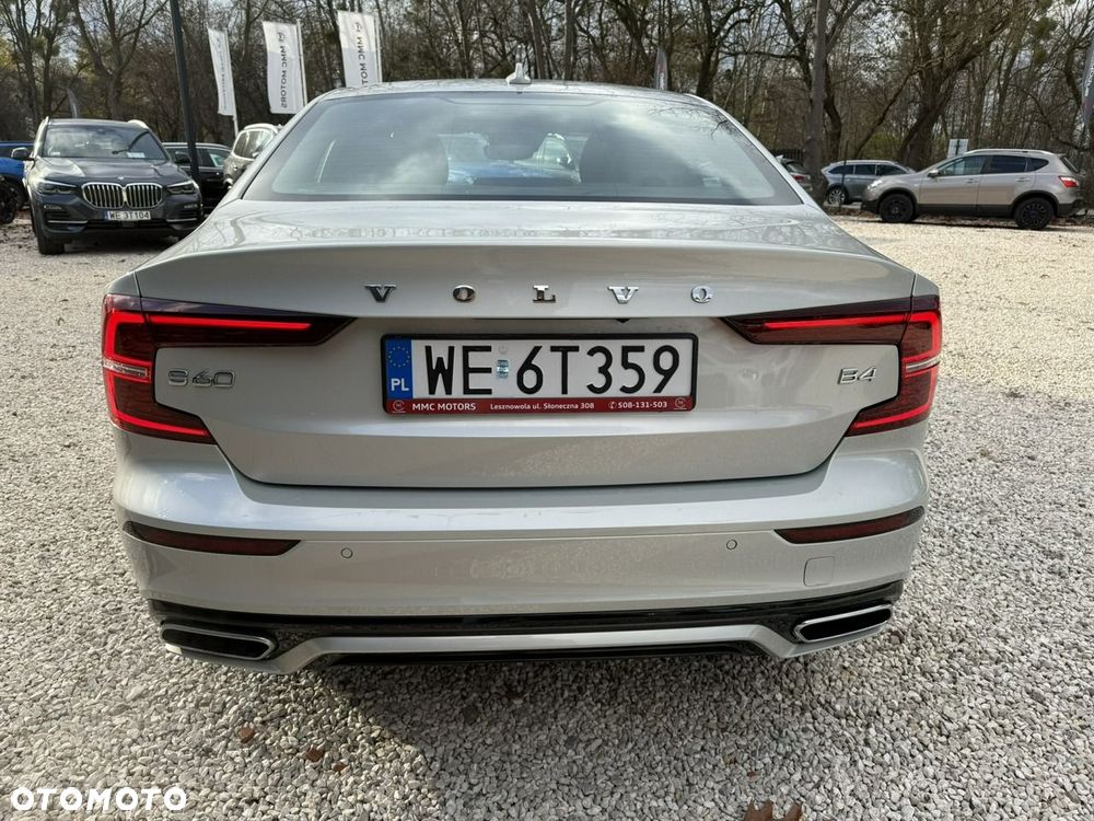 Volvo S60 B4 B R-Design - 22