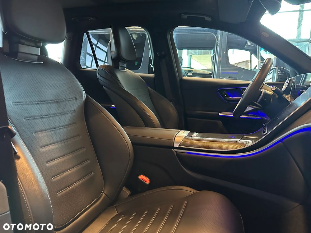 Mercedes-Benz GLC 300 mHEV 4-Matic AMG Line - 16