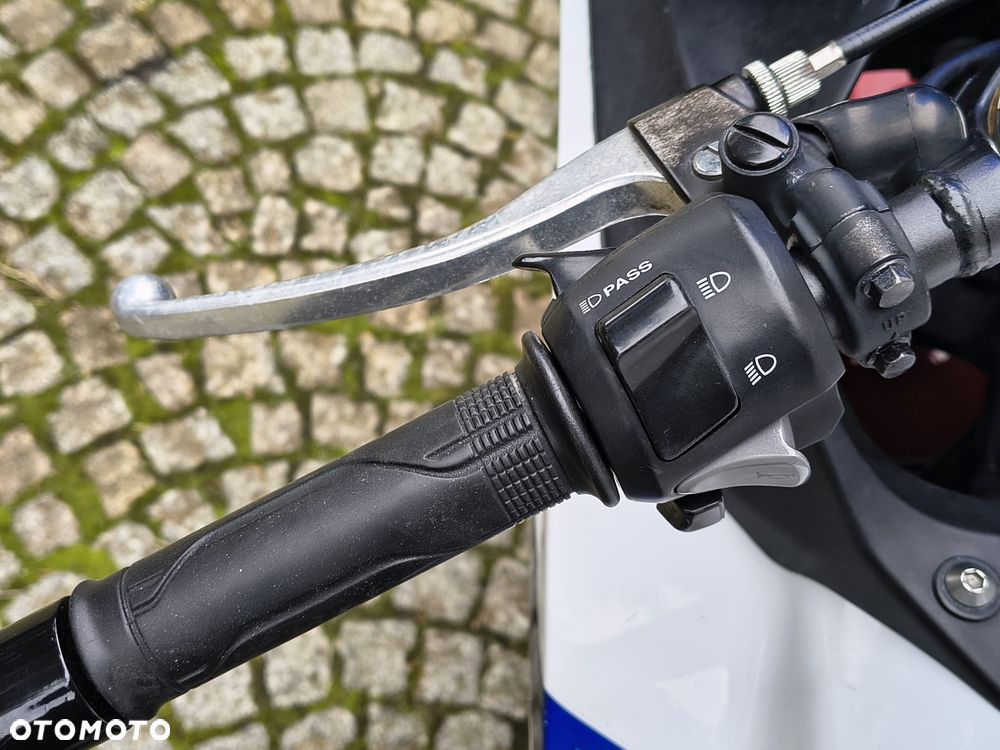 Honda CBR - 17