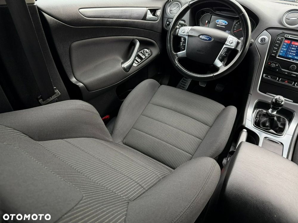 Ford Mondeo 2.0 TDCi Titanium - 22