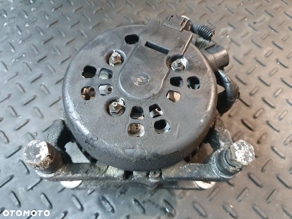 Alternator FORD FOCUS C-MAX 1.6 1.8 2.0 TDCI 04r 3M5T-10300-PD 30795422 120A - 3