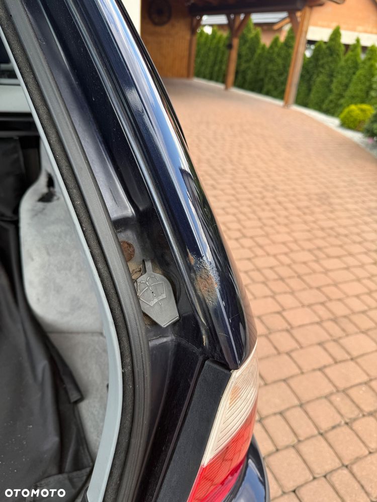BMW Seria 3 318i - 14