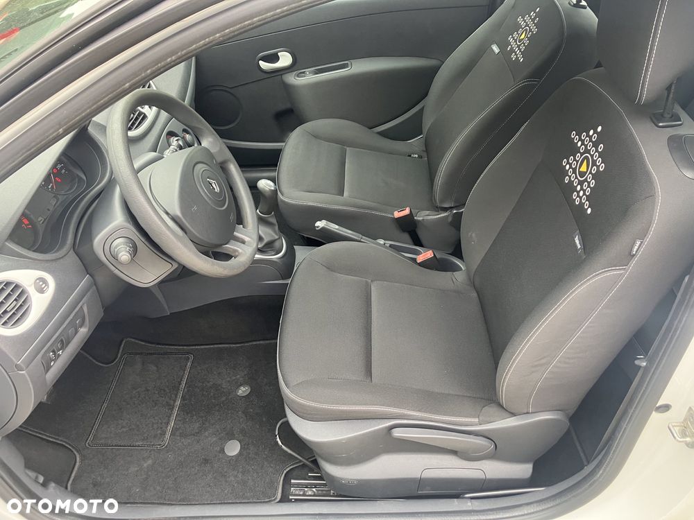 Renault Clio - 5