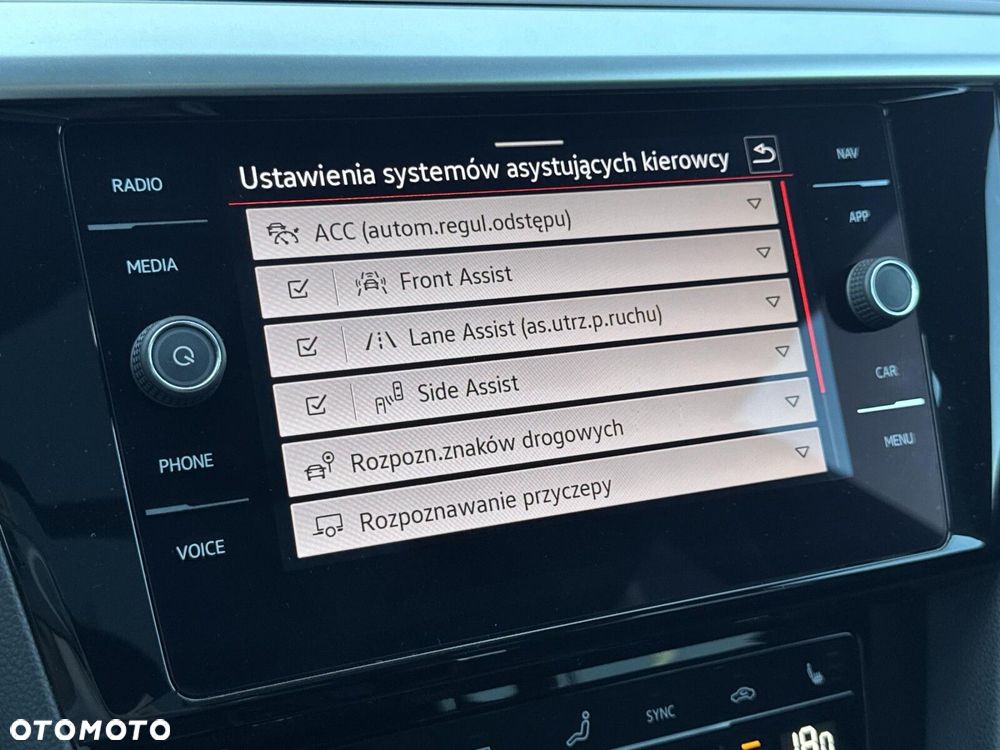 Volkswagen Arteon 2.0 TDI R-Line DSG - 25