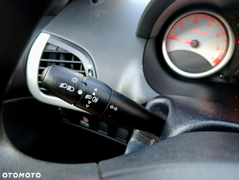 Peugeot 206 plus 75 - 10
