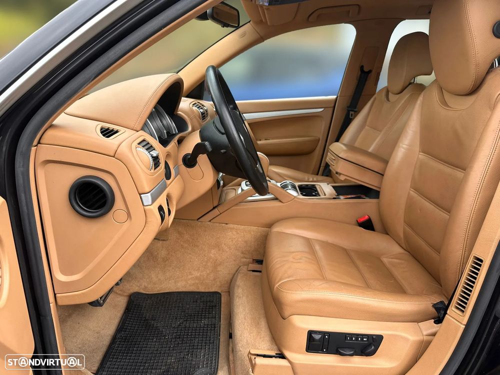 Porsche Cayenne S 4.5 V8 de 2008 para peças - 12
