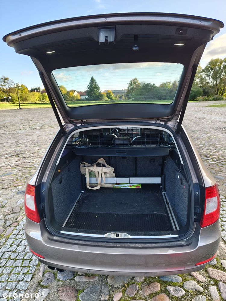 Skoda Superb 2.0 TDI Platinum - 10