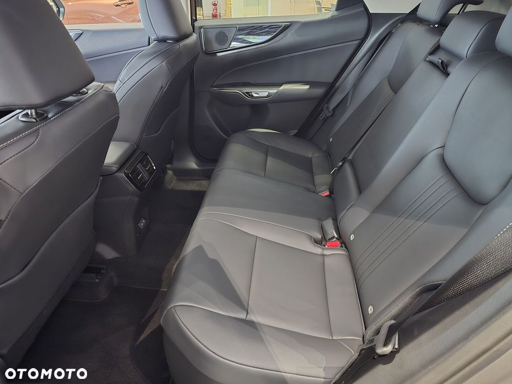 Lexus NX - 8
