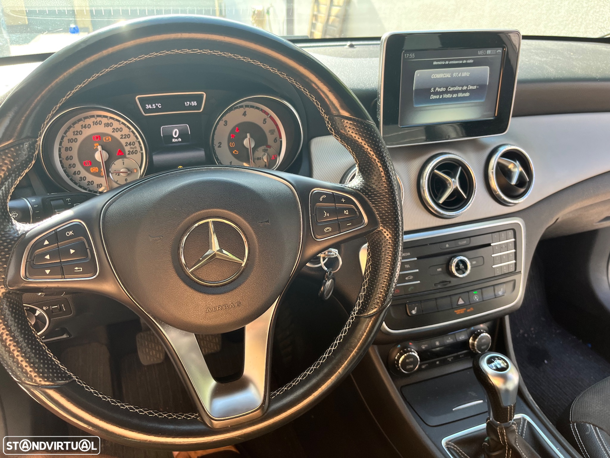 Mercedes-Benz CLA 200 d Shooting Brake Urban - 3