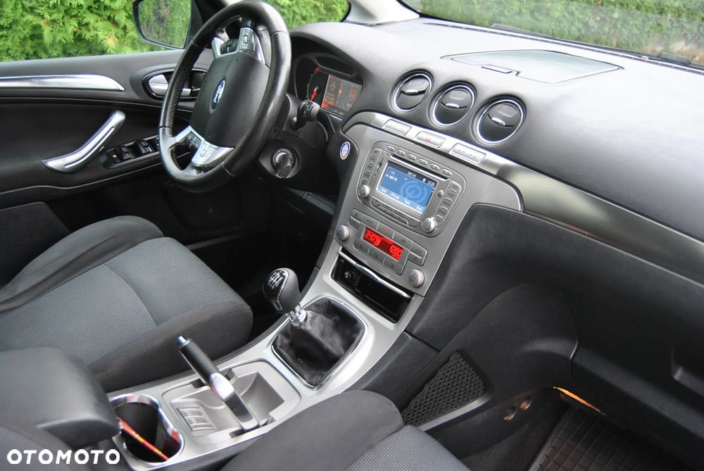 Ford Galaxy 2.0 TDCi DPF Ambiente - 20