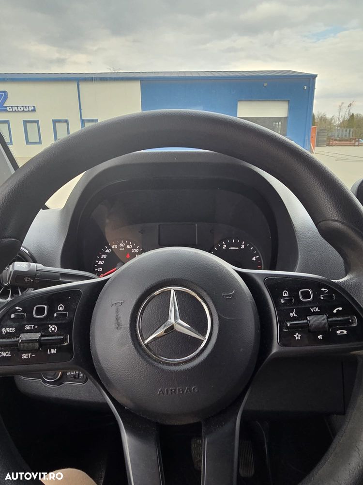 Mercedes-Benz Sprinter - 6