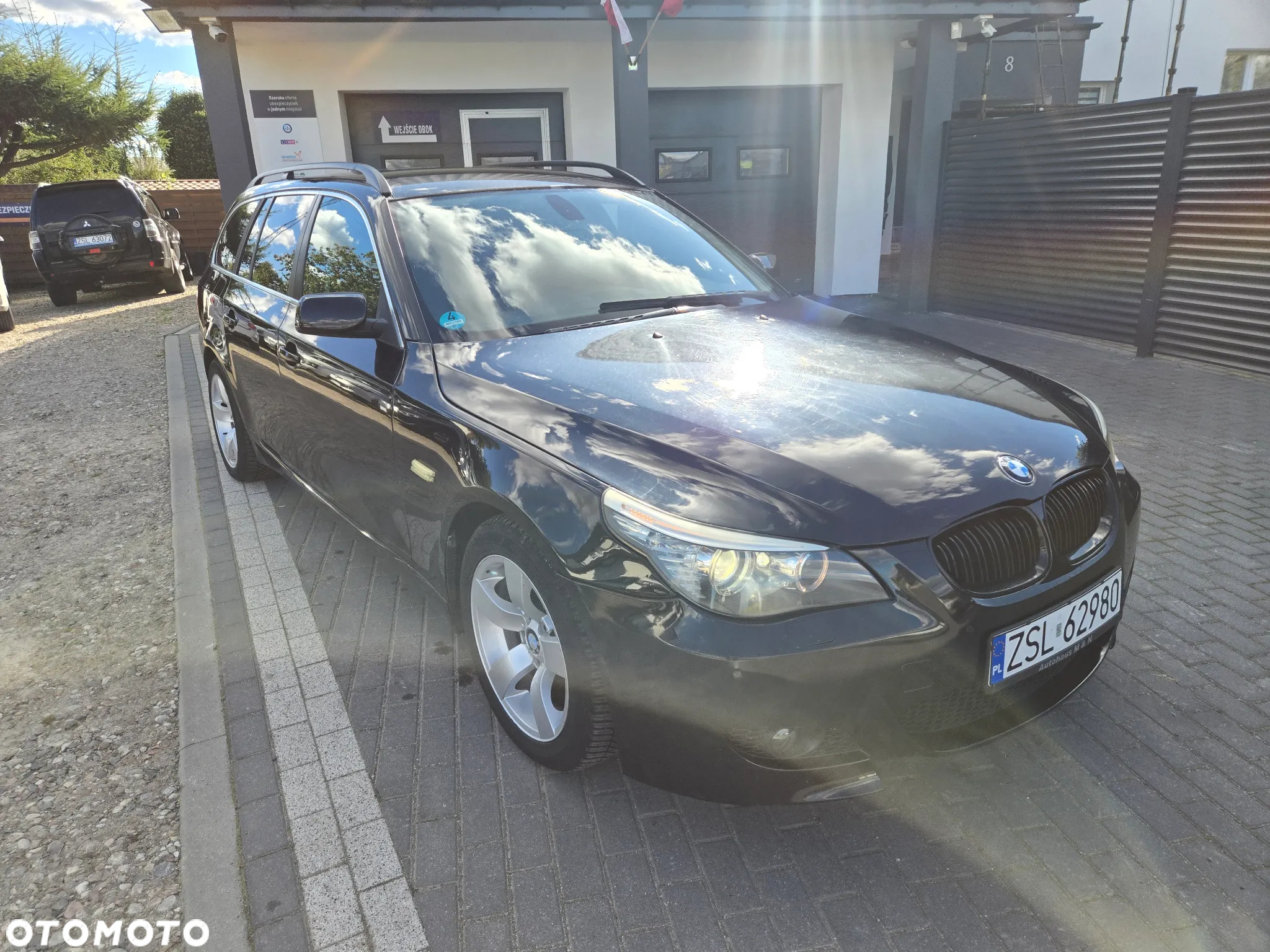 BMW Seria 5 525d Touring - 11