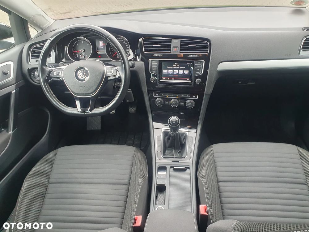 Volkswagen Golf 1.6 TDI BlueMotion Technology Cup - 12