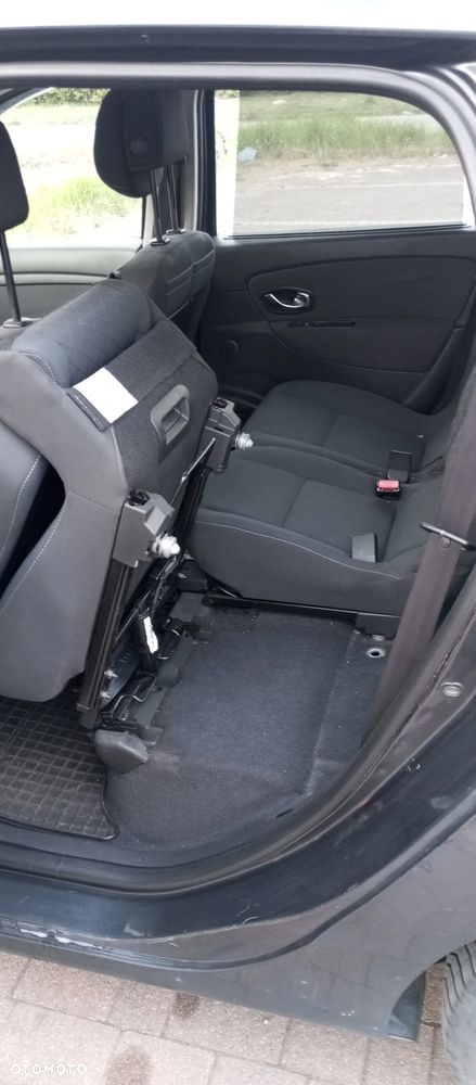 Renault Scenic - 12