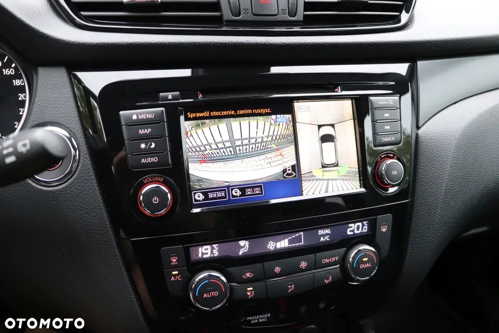 Nissan Qashqai 1.3 DIG-T N-Tec - 12