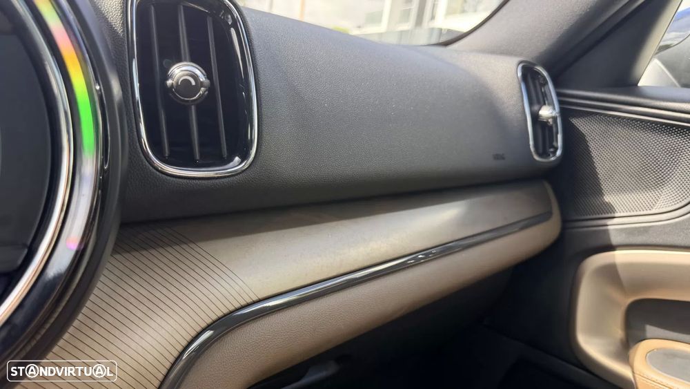 MINI Countryman Cooper SE ALL4 Auto - 39