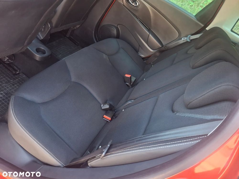Renault Clio - 8