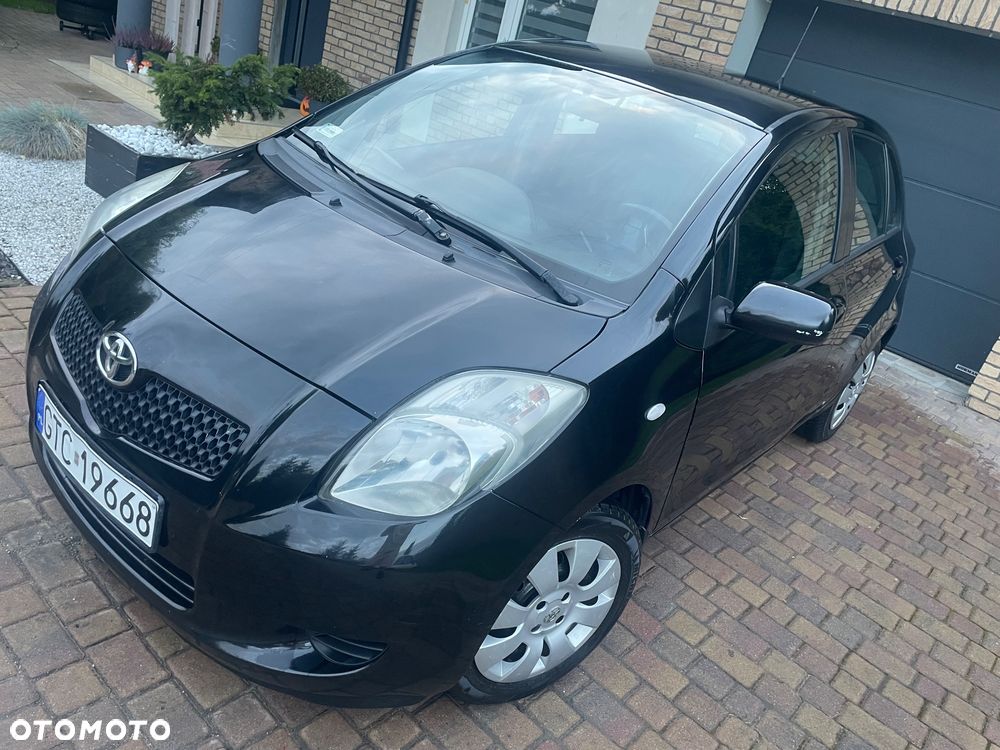 Toyota Yaris 1.0 Luna A/C - 1