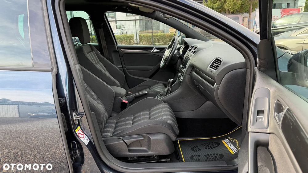 Volkswagen Golf 2.0 TDI DPF GTD - 28