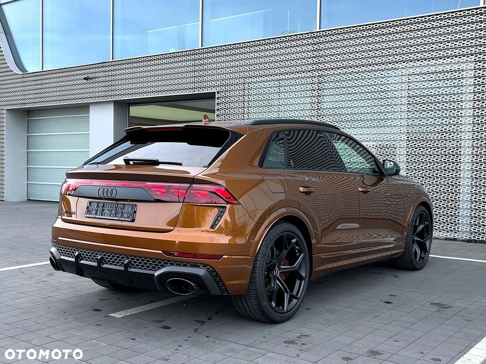 Audi RS Q8 - 12