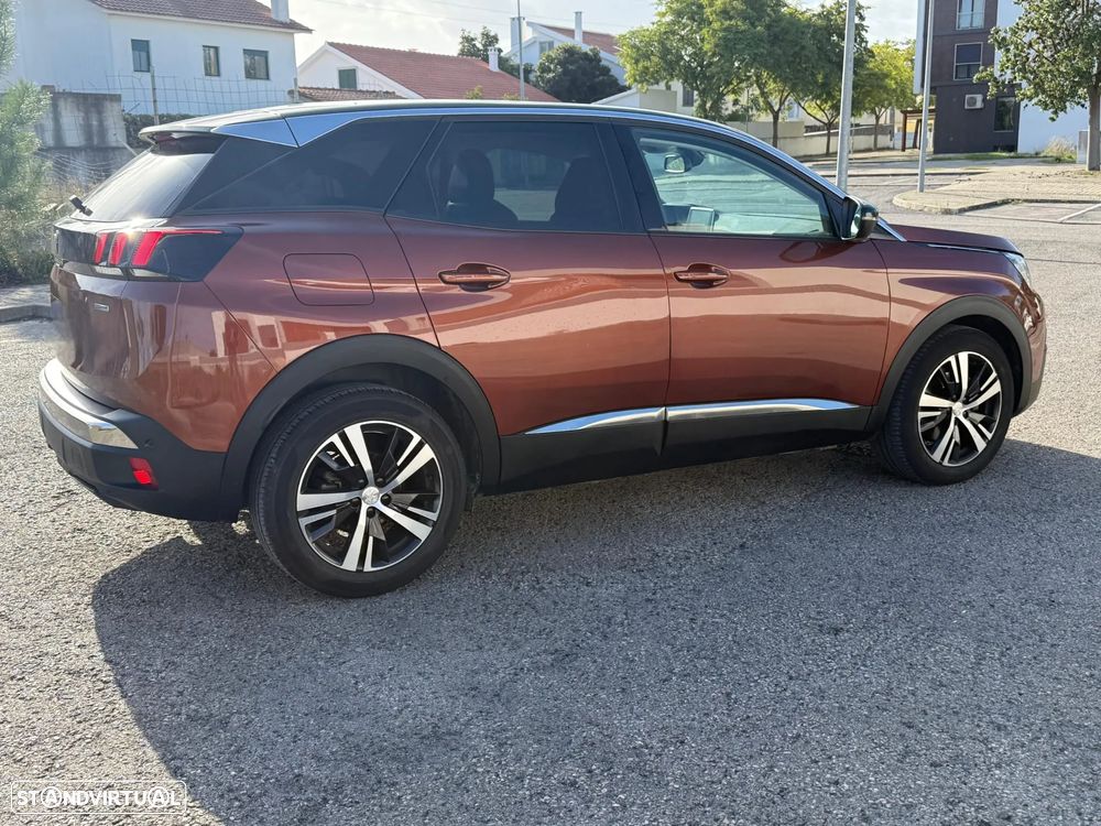 Peugeot 3008 1.2 PureTech Allure - 4