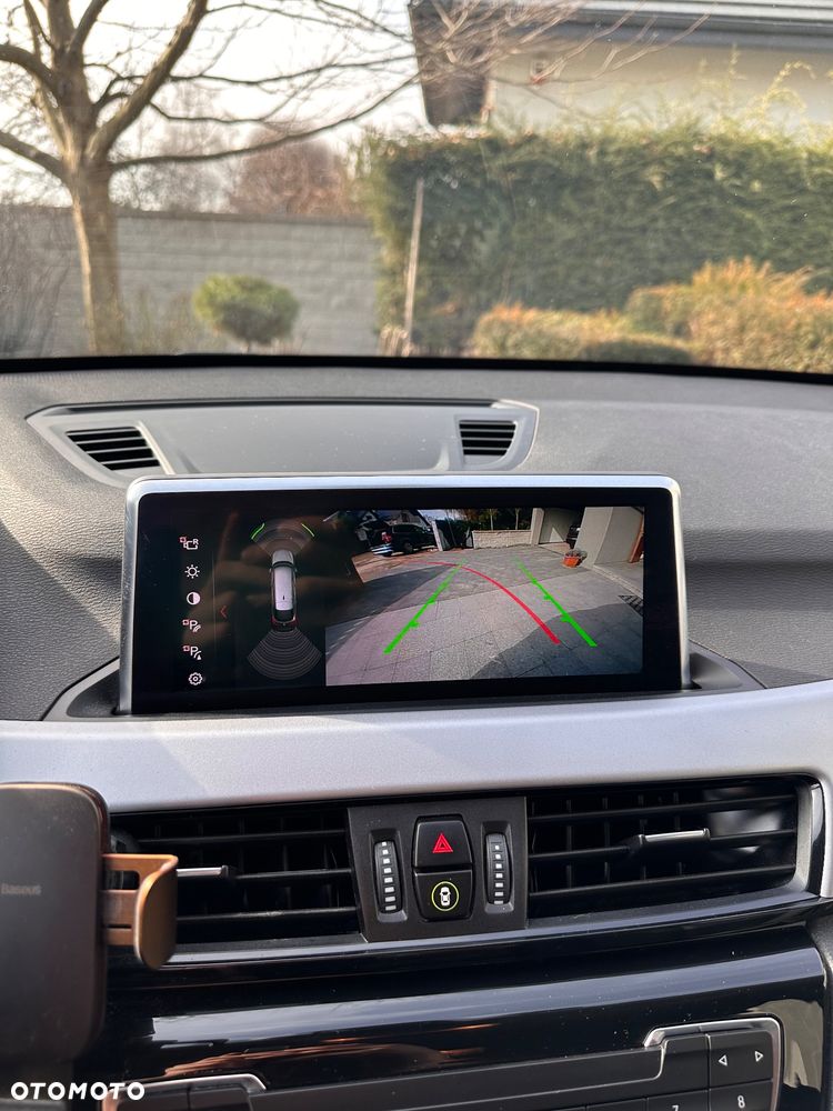 BMW X1 sDrive18i - 19