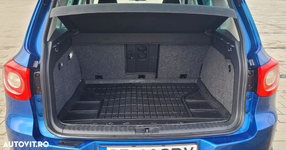 Volkswagen Tiguan 2.0 TDI DPF 4Motion Track & Avenue - 14