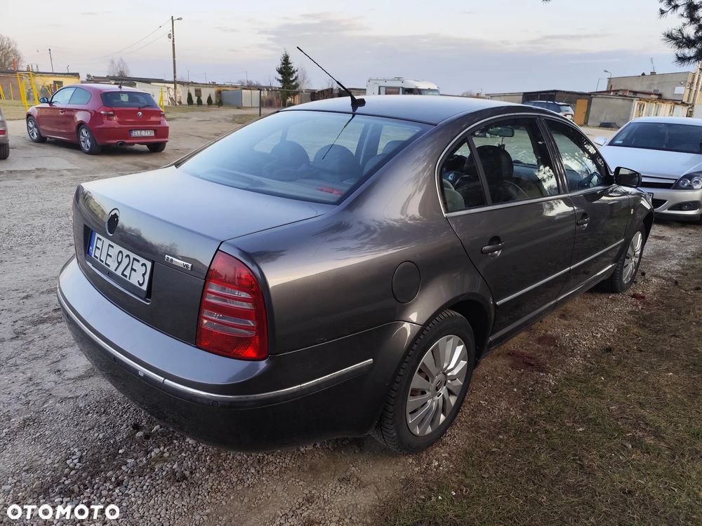 Skoda Superb 2.8 V6 Platinum - 13