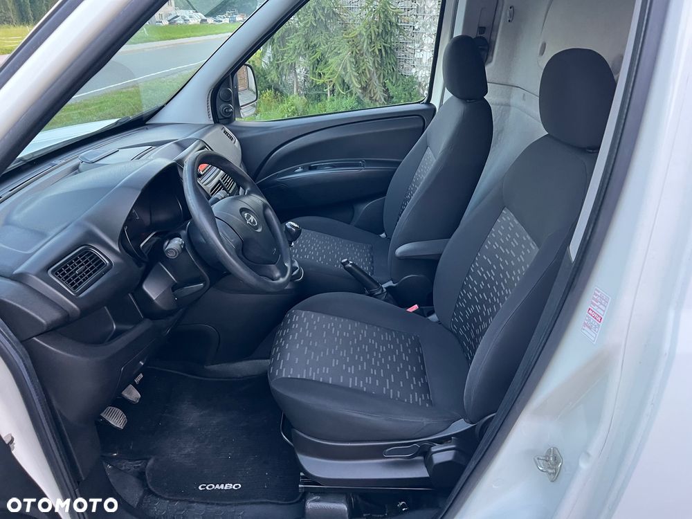 Opel COMBO - 10