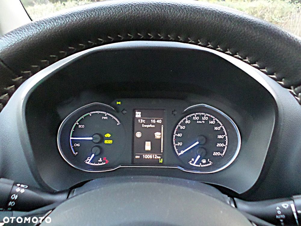 Toyota Yaris - 10