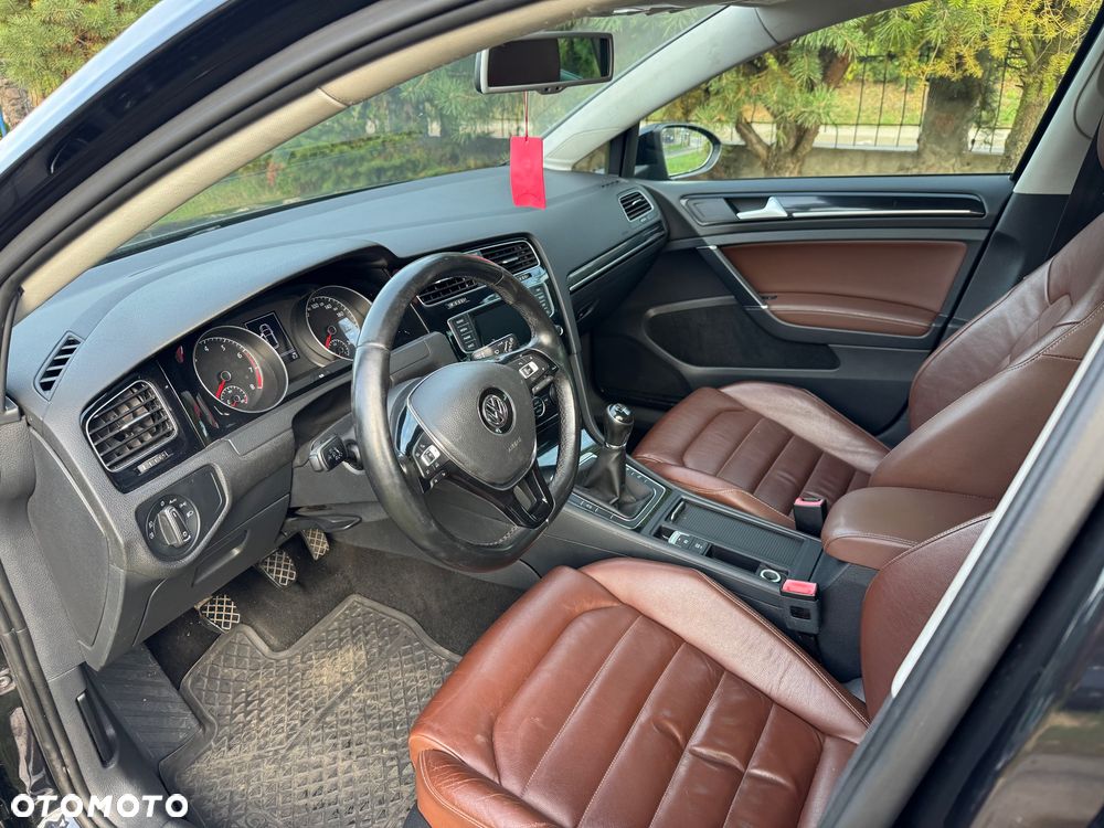 Volkswagen Golf - 14