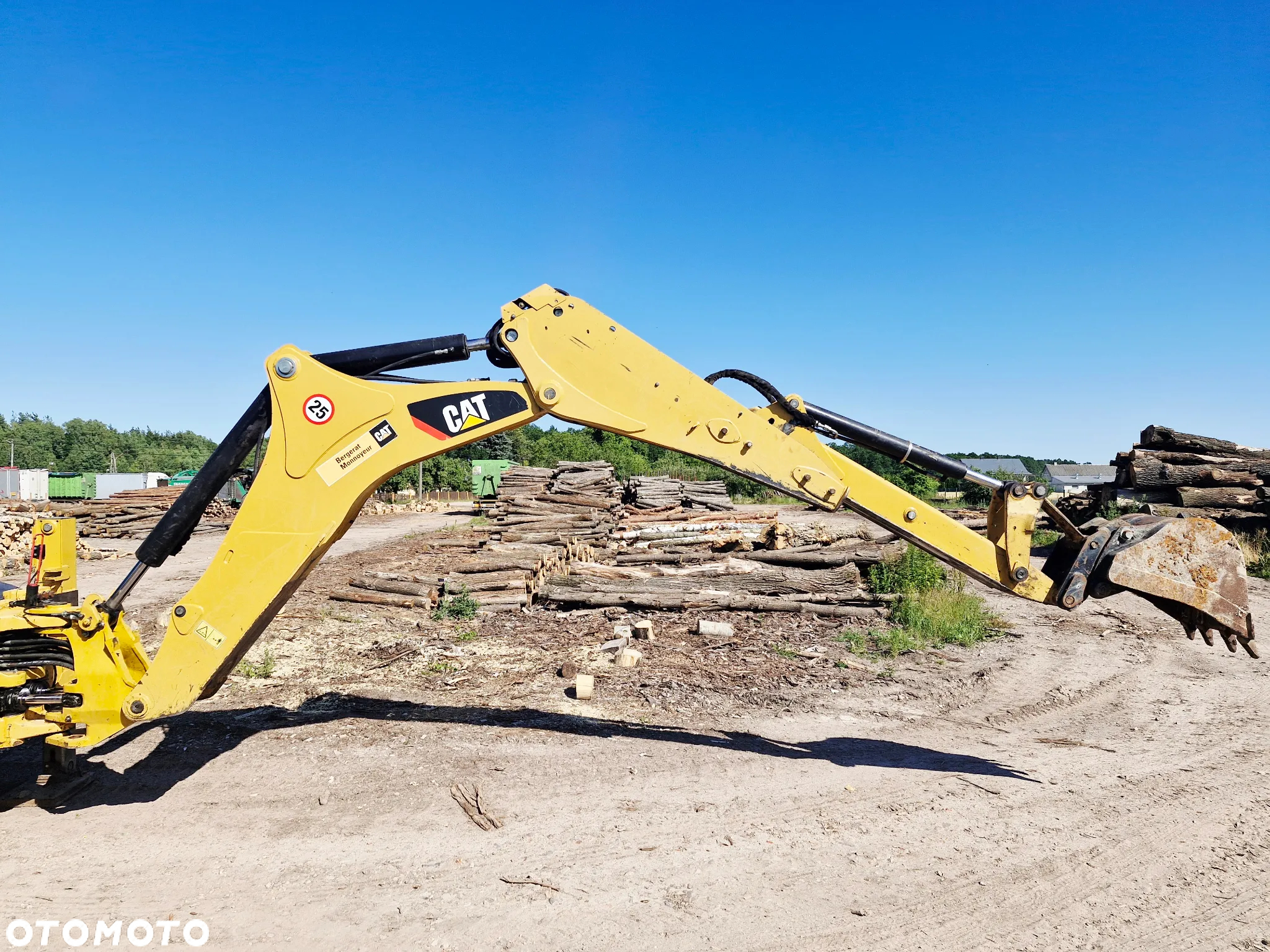 Caterpillar 444F2 - 13