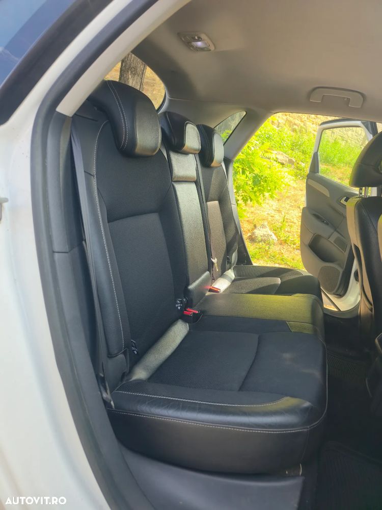 Citroën C4 HDi 90 Attraction - 3