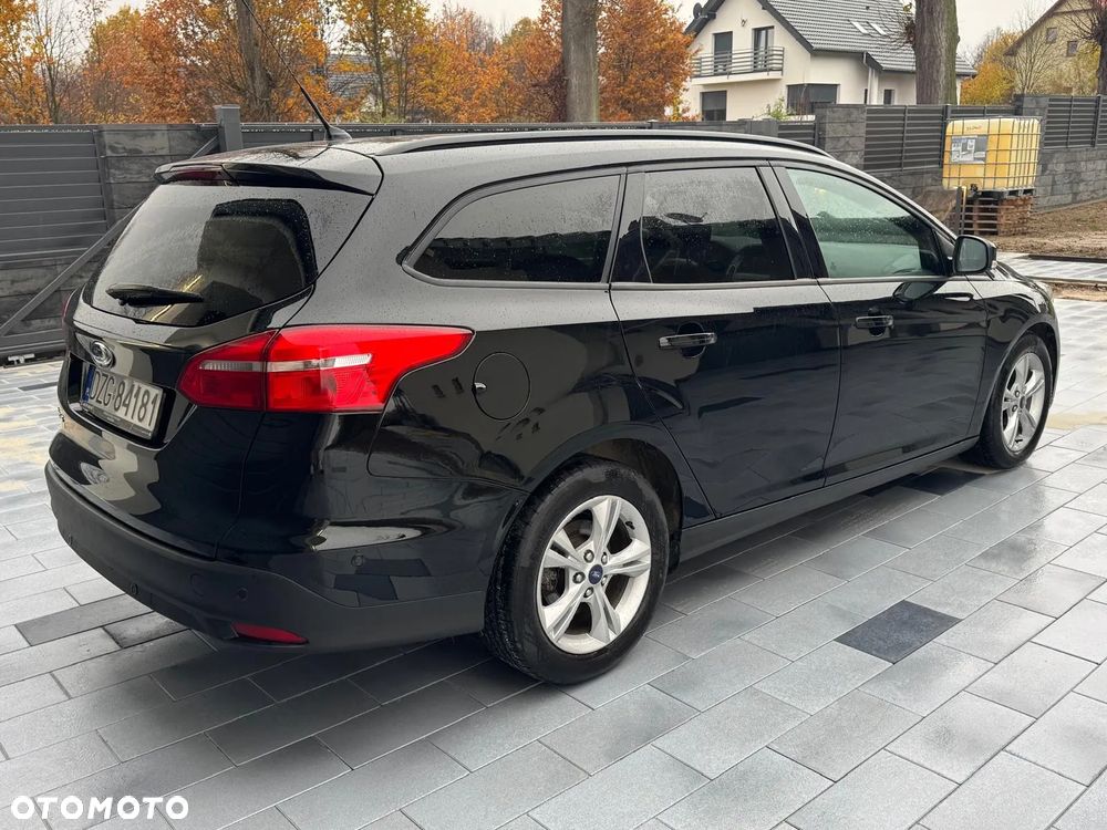 Ford Focus Turnier 1.5 EcoBlue Start-Stopp-System TITANIUM - 5