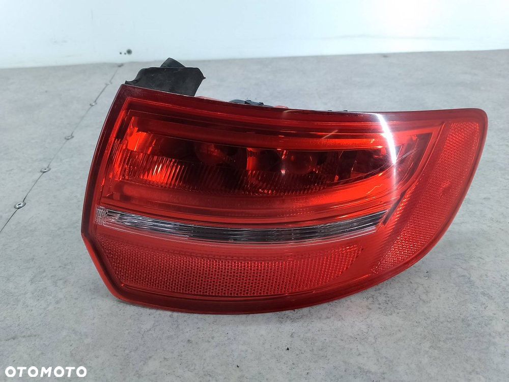 LAMPA TYLNA PRAWA AUDI A3 8P/8PA/8P7 HATCHBACK 5D 2009-2013 - 2