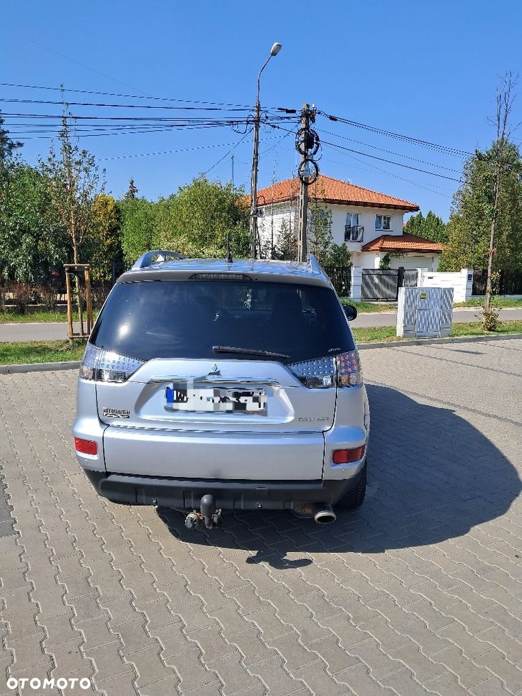 Mitsubishi Outlander 2.4 Intense + EU5 CVT - 17