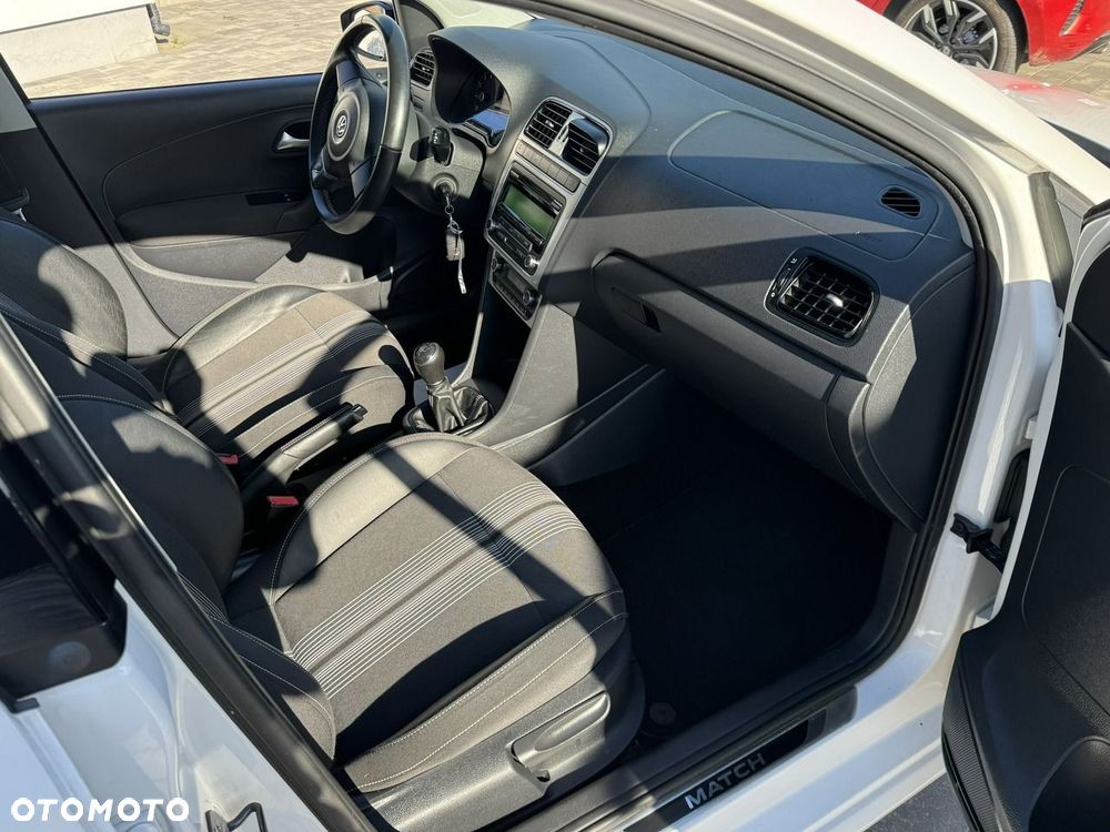 Volkswagen Polo - 8