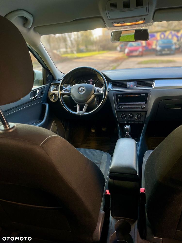 Skoda RAPID 1.6 TDI DPF Ambition Max - 15