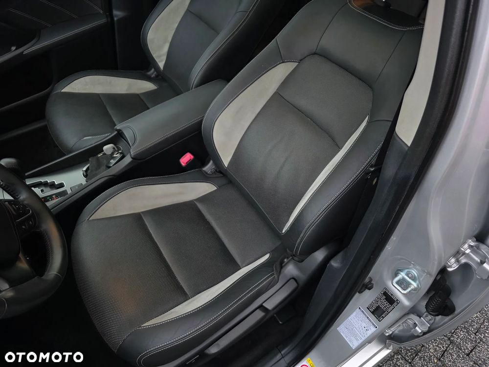 Toyota Avensis Touring Sports 1.8 Multidrive S Executive - 18