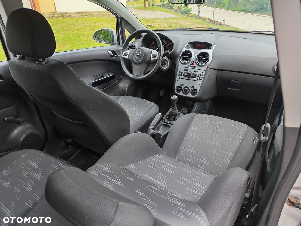 Opel Corsa - 10