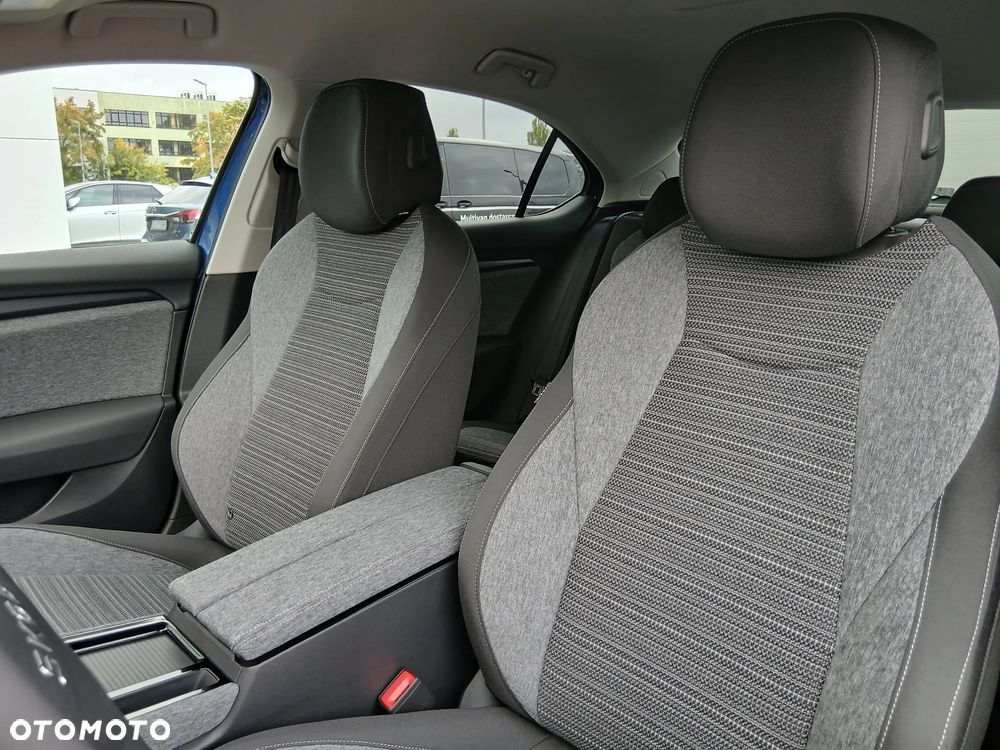 Skoda Superb 2.0 TSI Selection DSG - 14