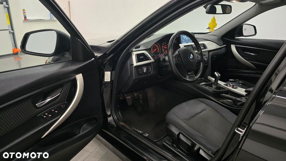 BMW Seria 3 320d Efficient Dynamics Luxury Line - 5