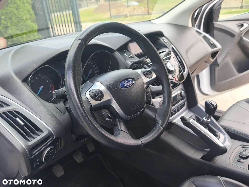 Ford Focus - 13