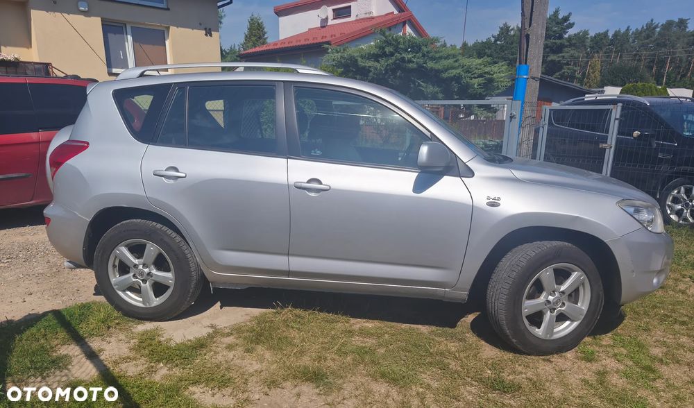 Toyota RAV4 2.2 D-4D Sol - 4