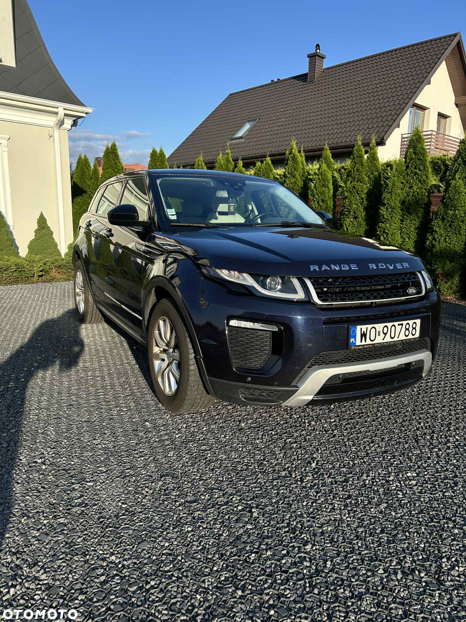 Land Rover Range Rover Evoque 2.0 D150 R-Dynamic - 4