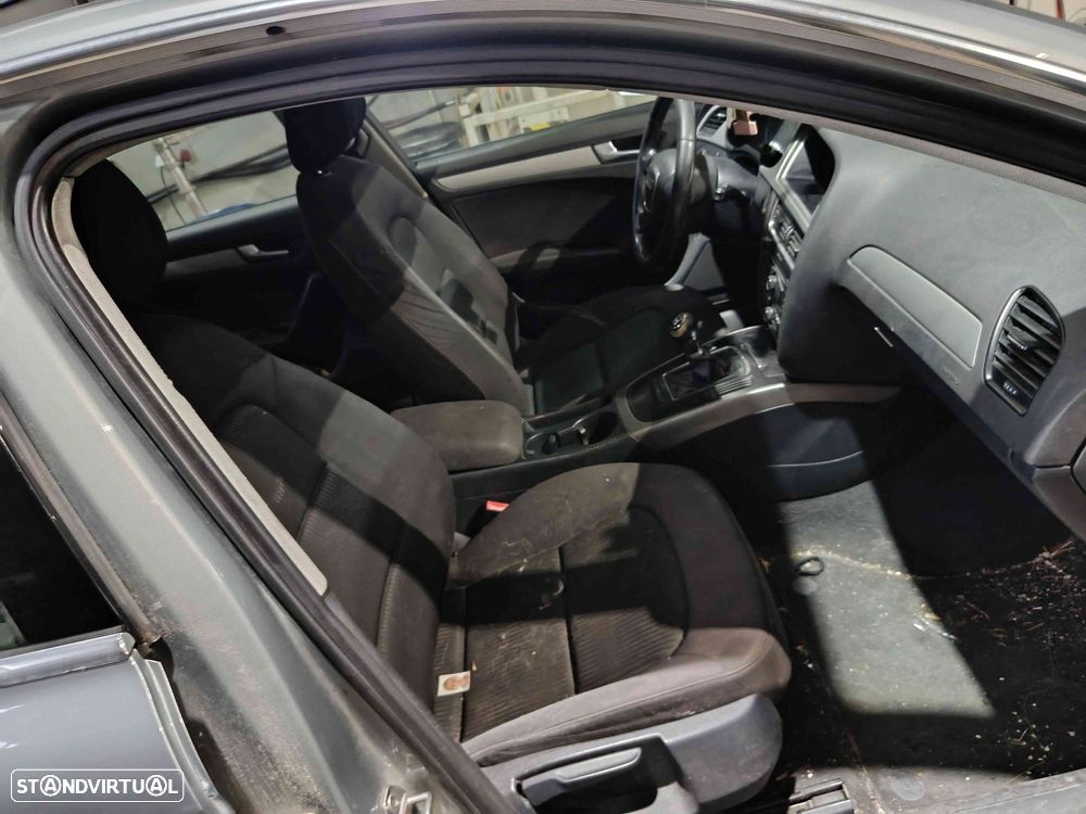 Carro MOT: CAGC AUDI A4 2008 2.0TDI 143CV 4P CINZA DIESEL - 3