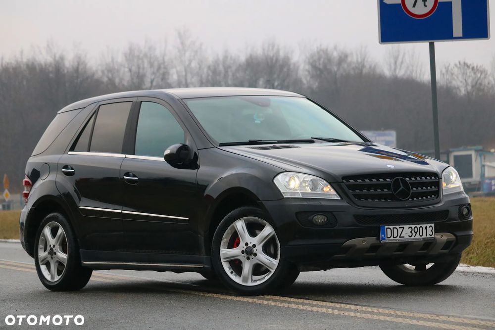 Mercedes-Benz ML - 24