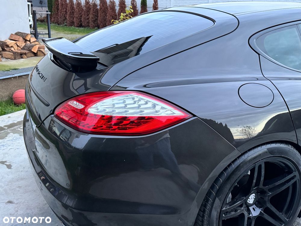 Porsche Panamera 4S PDK - 9